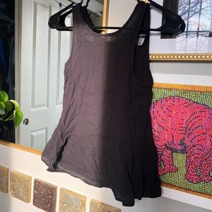 Divided backless black tank top in size US 0